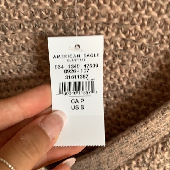 American Eagle Cardigan - Picture 3 of 5